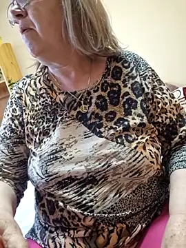 Snapshot of Margaret-milf chatting on 05/02/26, 05:29 Margaret-milf online show from 05/02/26, 05:29