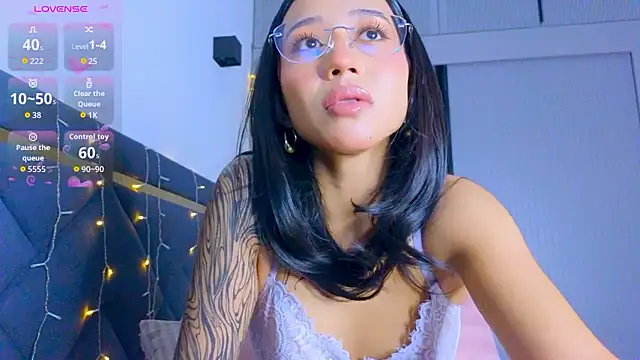 Mia Tin online show from 01/07/26, 12:07