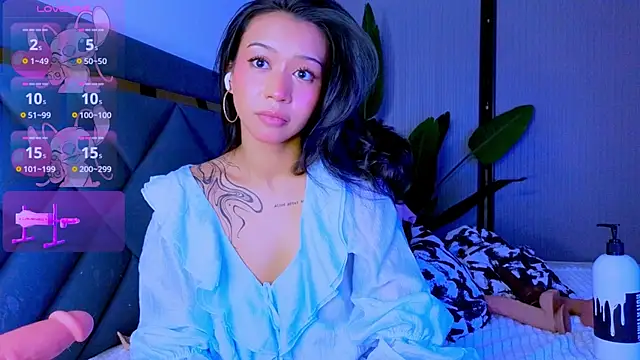 Mia Tin online show from 04/03/26, 08:40