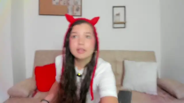 BUUNNY BELLA online show from 03/22/26, 10:13