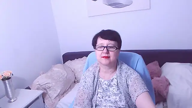 ChristaRose online show from 10/05/25, 12:09