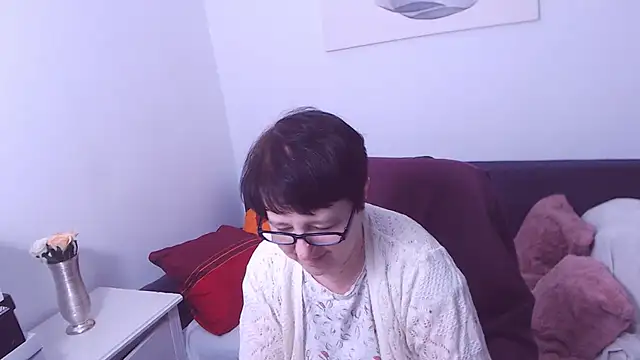 ChristaRose online show from 11/28/25, 10:23