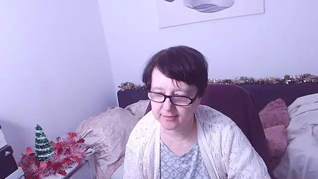 ChristaRose online show from 12/19/25, 07:54