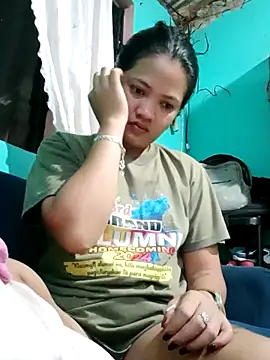 Snapshot of amariaxxx388 chatting on 02/21/25, 01:44 amariaxxx388 online show from 02/21/25, 01:44