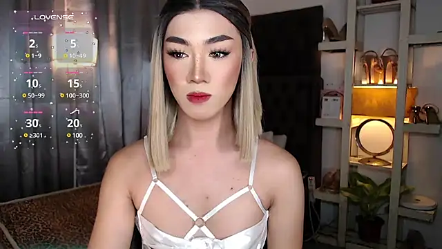 Local Hoelyx online show from 12/15/24, 07:21