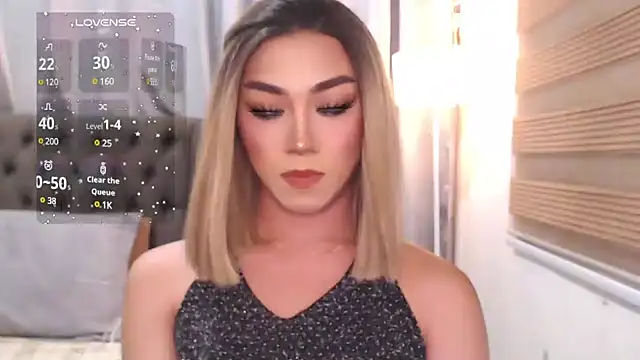 Local Hoelyx online show from 01/09/25, 02:40