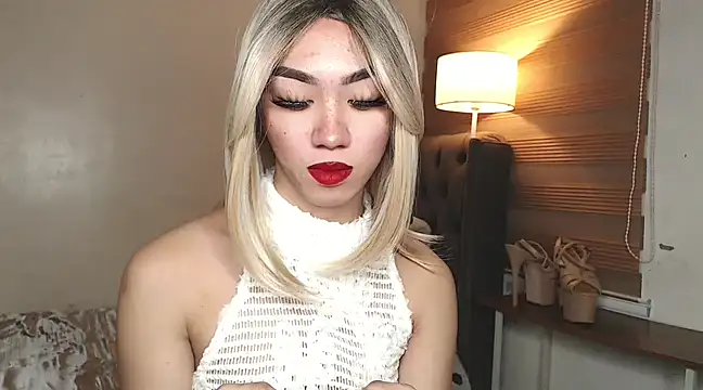 Local Hoelyx online show from 03/13/25, 09:32