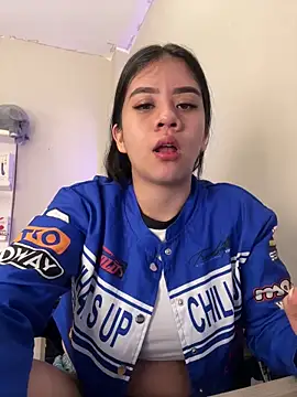 Snapshot of Alhanna_ chatting on 03/14/25, 09:54 Alhanna online show from 03/14/25, 09:54