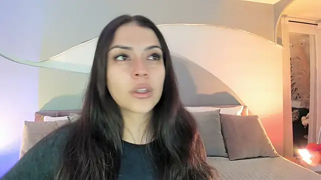 Nicolle W online show from 11/12/25, 11:43