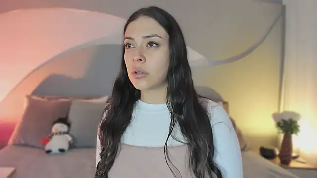 Nicolle W online show from 12/04/25, 11:41