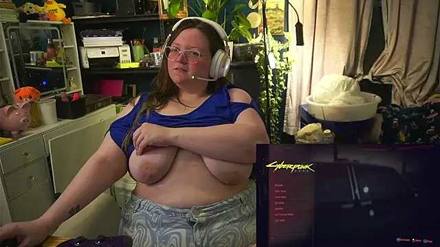 Snapshot of Geeky_Kitten chatting on 10/09/25, 10:13 Geeky Kitten online show from 10/09/25, 10:13