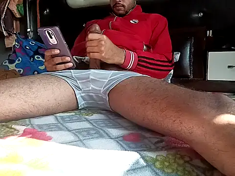 LoLZzZz  online show from 01/05/25, 06:35