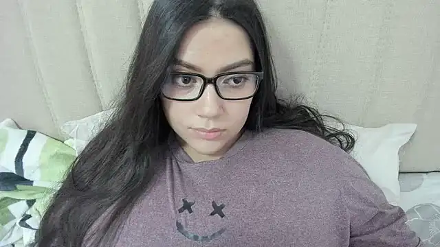 Snapshot of roniewester chatting on 03/14/25, 11:00 roniewester online show from 03/14/25, 11:00