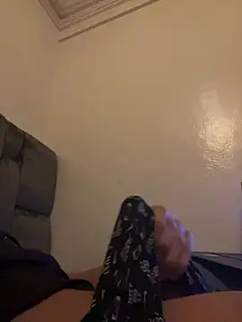 Snapshot of reyadXxxx chatting on 04/03/26, 01:36 reyadXxxx online show from 04/03/26, 01:36