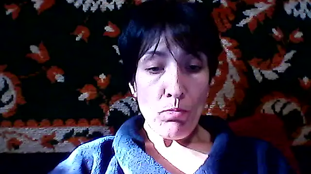 SunnyAmorre online show from 10/30/25, 08:05