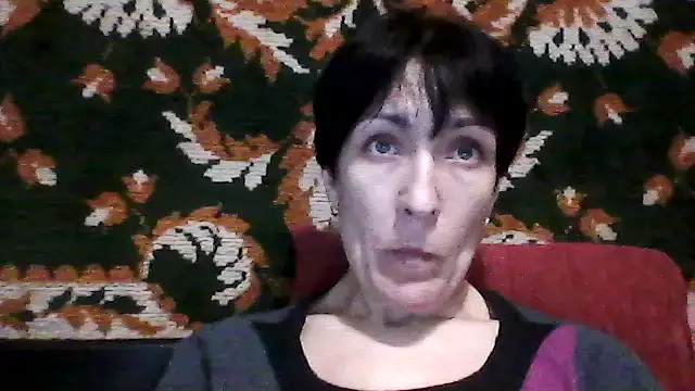 SunnyAmorre online show from 11/28/25, 09:45