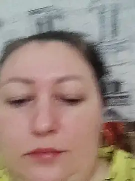 Snapshot of Rini333 chatting on 05/28/26, 10:12 Rini333 online show from 05/28/26, 10:12