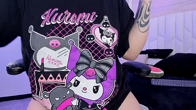 io chie  online show from 09/16/25, 04:46