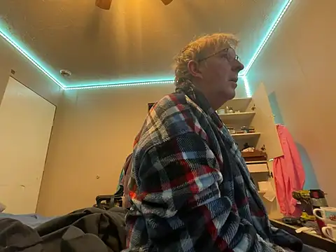 jck1m0t online show from 01/04/25, 05:27