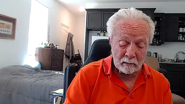 rockpoint69 online show from 10/15/25, 07:36