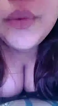 Snapshot of Srishtijain51 chatting on 01/19/25, 12:50 Srishtijain51 online show from 01/19/25, 12:50