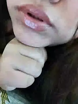 Snapshot of Srishtijain51 chatting on 02/02/25, 02:45 Srishtijain51 online show from 02/02/25, 02:45