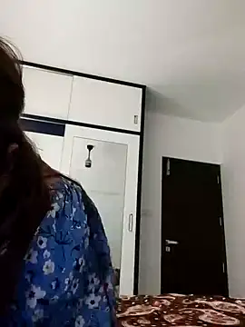 Snapshot of Srishtijain51 chatting on 02/02/25, 07:35 Srishtijain51 online show from 02/02/25, 07:35