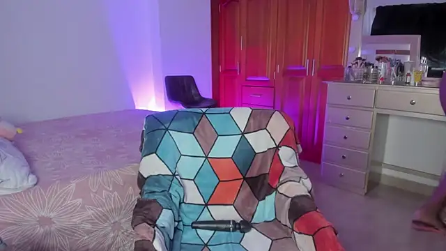 emma rules99 online show from 09/17/25, 05:36