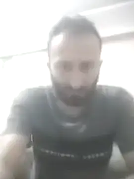 Snapshot of Yaramaz331 chatting on 03/19/25, 05:17 Yaramaz331 online show from 03/19/25, 05:17