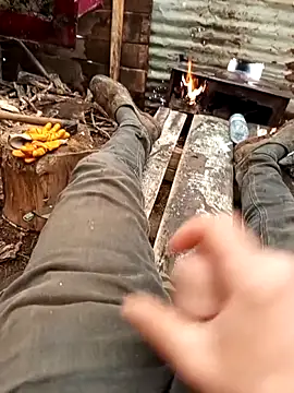 Snapshot of Yaramaz331 chatting on 03/30/26, 12:17 Yaramaz331 online show from 03/30/26, 12:17