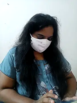 lovely-latha online show from 02/18/26, 07:04