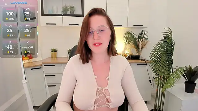 Snapshot of Charmy_Gracy chatting on 04/29/26, 06:14 Charmy Gracy online show from 04/29/26, 06:14