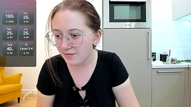 Snapshot of Charmy_Gracy chatting on 06/10/26, 07:02 Charmy Gracy online show from 06/10/26, 07:02