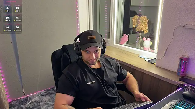 Snapshot of michaelbradleu chatting on 07/10/26, 07:49 michaelbradleu online show from 07/10/26, 07:49