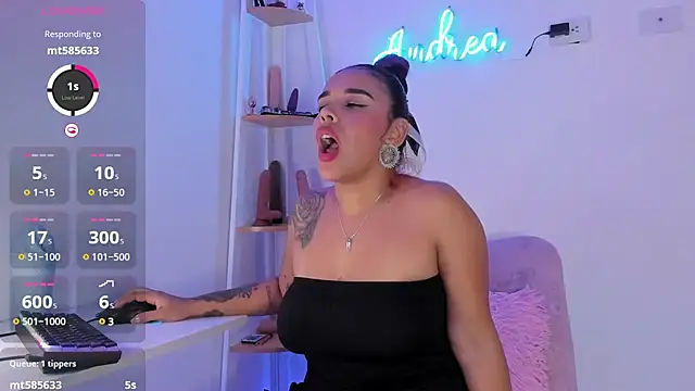 Snapshot of andrea_lopezz_ chatting on 02/11/25, 04:11 andrea lopezz online show from 02/11/25, 04:11