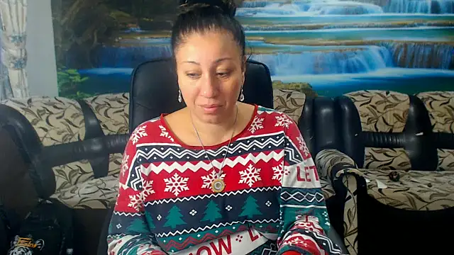 MoistMady online show from 10/04/25, 04:32