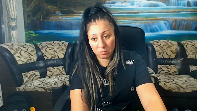 MoistMady online show from 10/18/25, 10:32