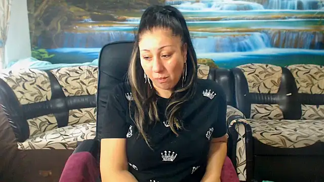 MoistMady online show from 11/21/25, 06:56