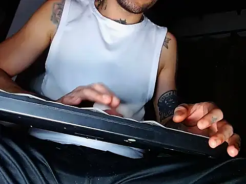 Christian Stiven1 online show from 02/05/25, 07:07