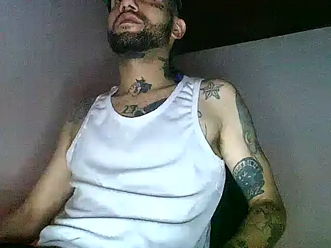 Snapshot of Christian_Stiven1 chatting on 05/15/26, 02:18 Christian Stiven1 online show from 05/15/26, 02:18