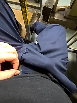 Snapshot of WhiteMeat069 chatting on 12/22/24, 04:06 WhiteMeat069 online show from 12/22/24, 04:06