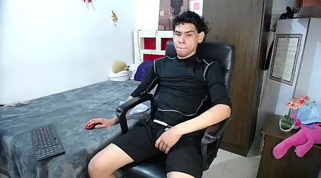 Snapshot of ricksamm chatting on 01/28/25, 12:43 ricksamm online show from 01/28/25, 12:43