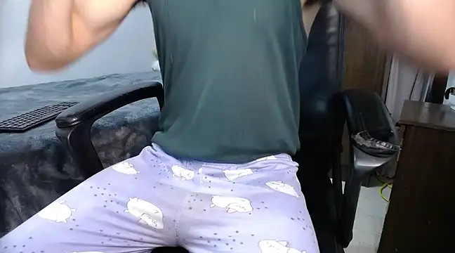 Snapshot of ricksamm chatting on 02/01/25, 03:18 ricksamm online show from 02/01/25, 03:18