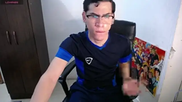 Snapshot of ricksamm chatting on 10/20/25, 11:43 ricksamm online show from 10/20/25, 11:43