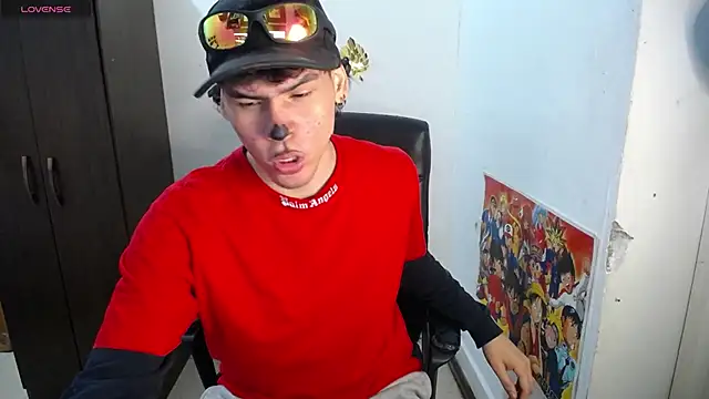 Snapshot of ricksamm chatting on 10/31/25, 12:55 ricksamm online show from 10/31/25, 12:55