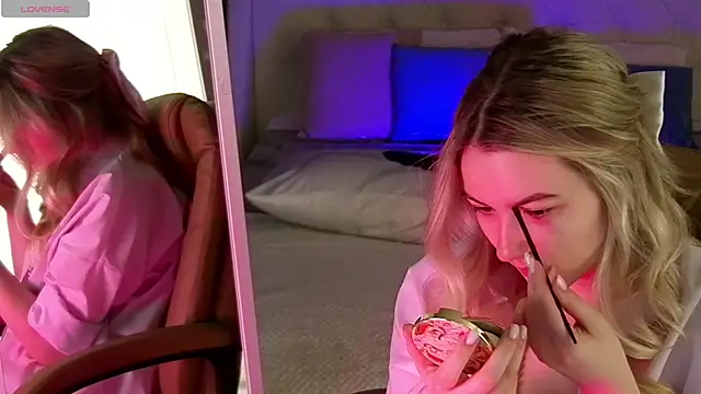 elinanortas online show from 03/05/25, 01:10