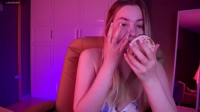 elinanortas online show from 09/12/25, 01:17