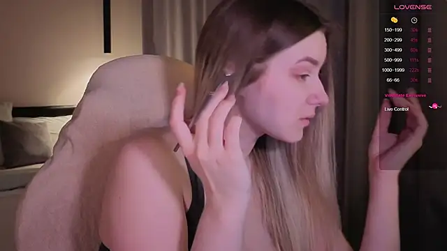 elinanortas online show from 12/16/25, 02:38