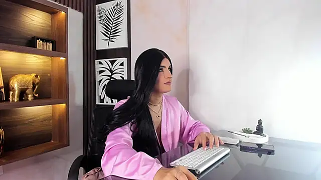 Snapshot of Scarleett_22 chatting on 07/07/26, 08:02 Scarleett 22 online show from 07/07/26, 08:02
