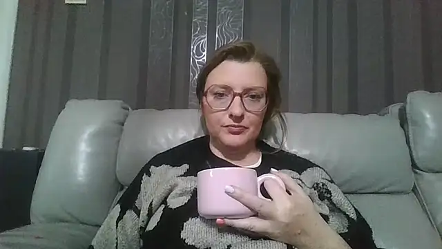 LiquidLeonie online show from 05/09/26, 03:12